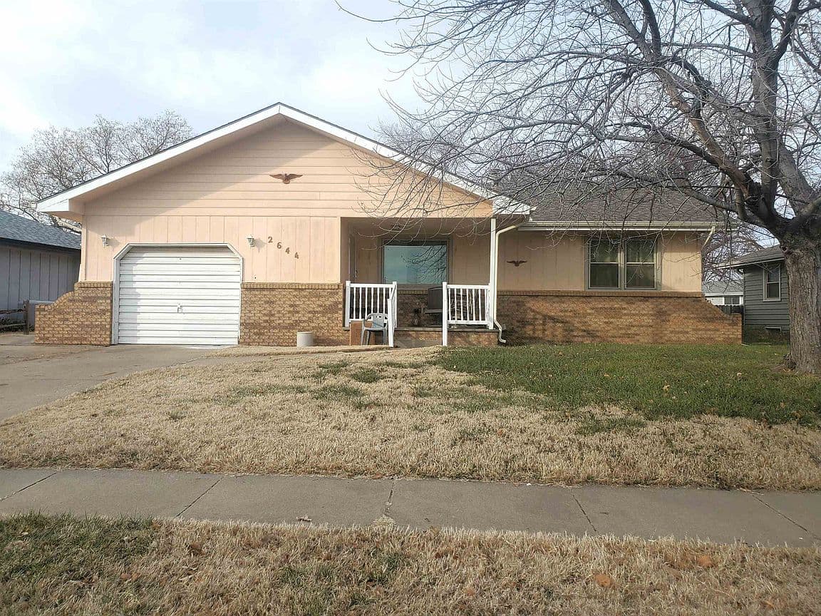 Primary listing photo