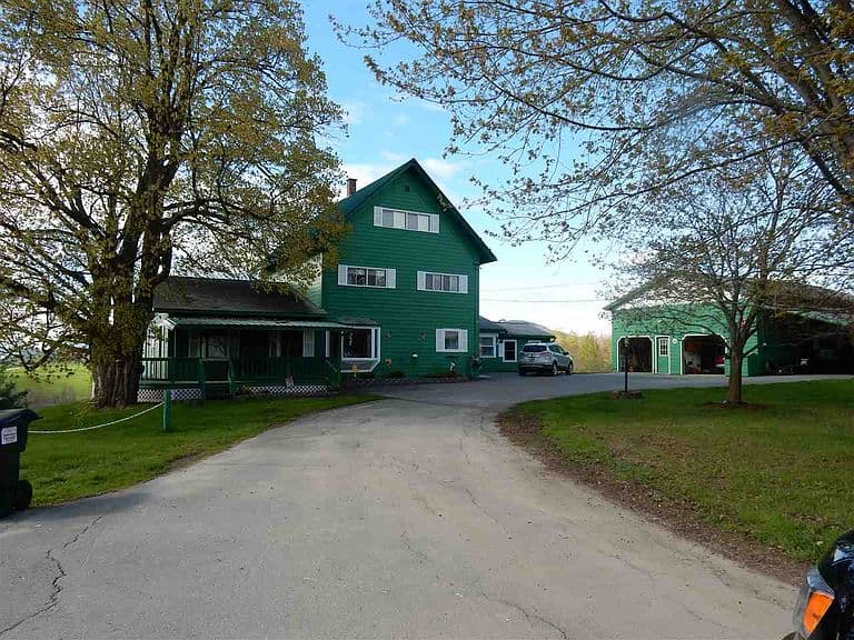 Listing photo 4