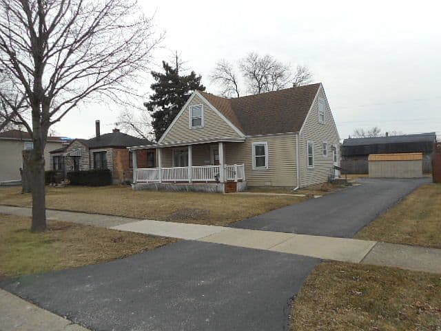 Listing photo 3