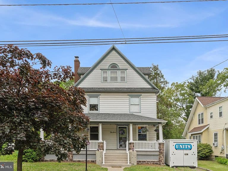 Listing photo 4