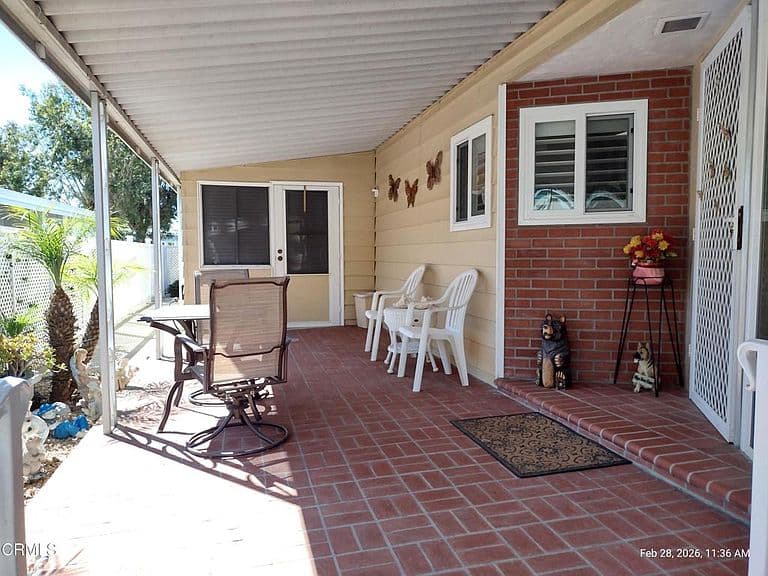 Listing photo 3