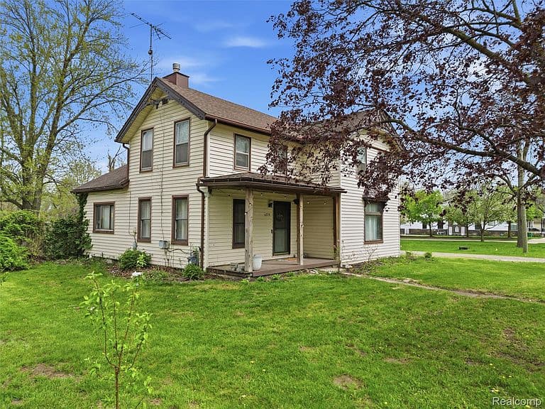 Listing photo 3