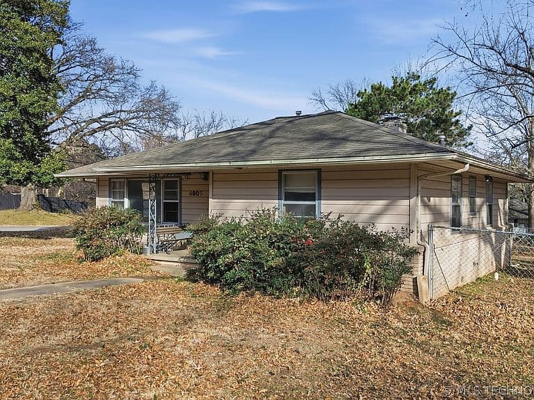 Listing photo 3