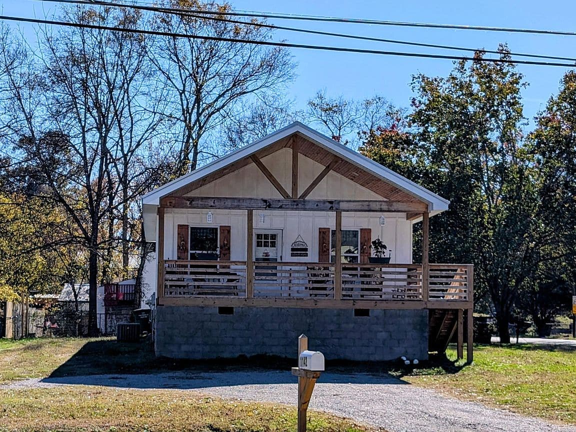 Primary listing photo