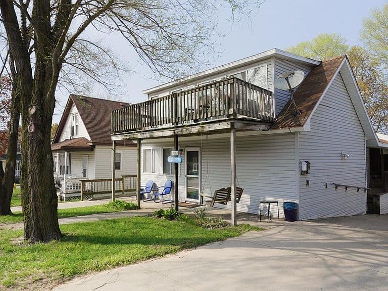 Listing photo 3