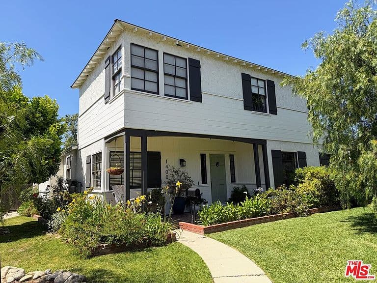 Listing photo 4