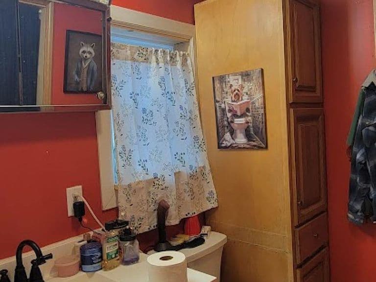 Listing photo 5