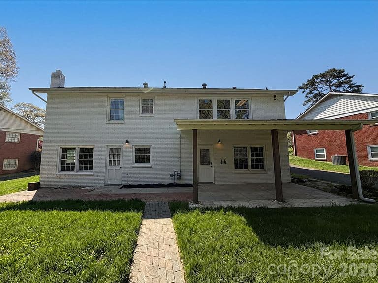 Listing photo 5
