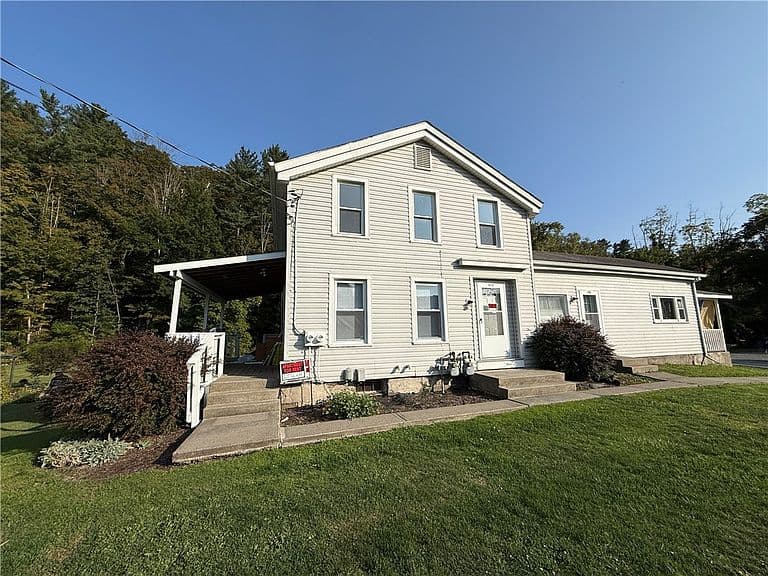 Listing photo 2