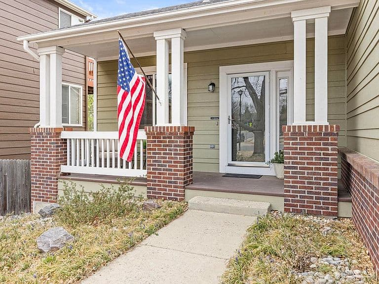 Listing photo 4