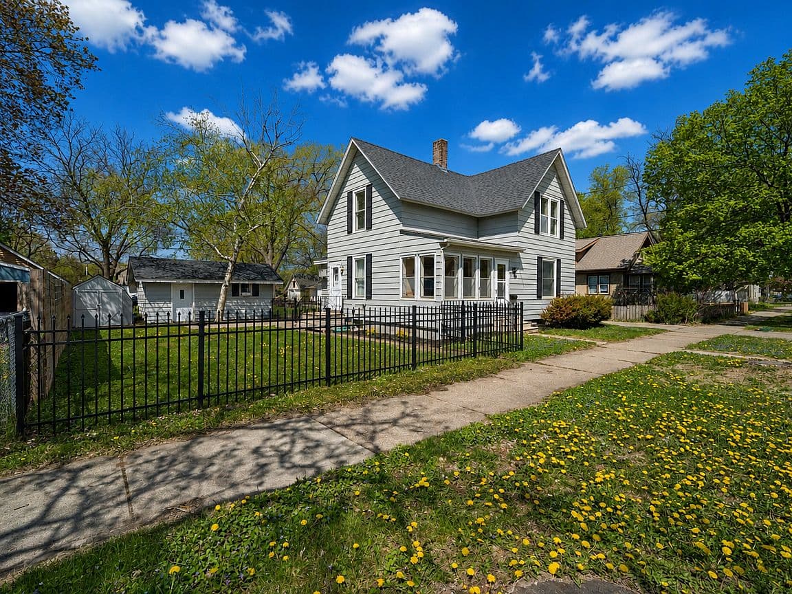 Primary listing photo