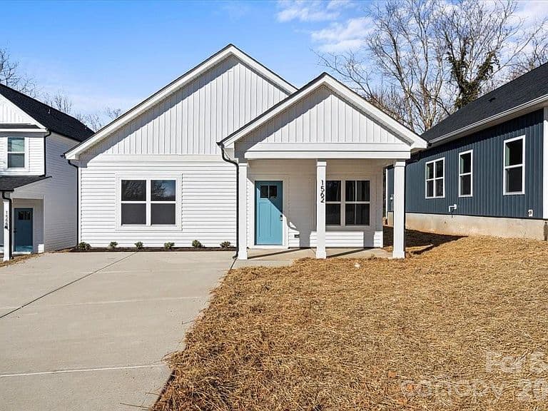 Listing photo