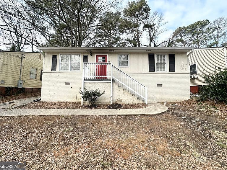 Listing photo 2