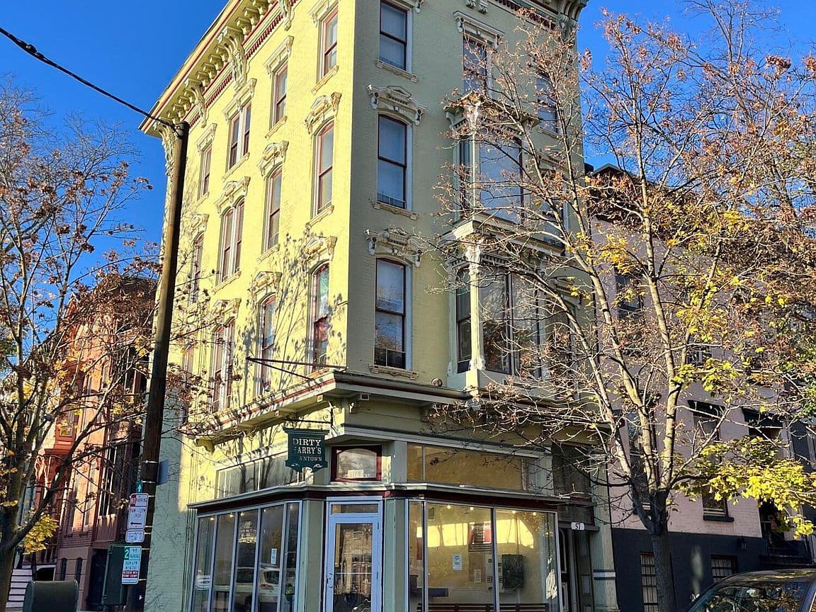 Primary listing photo