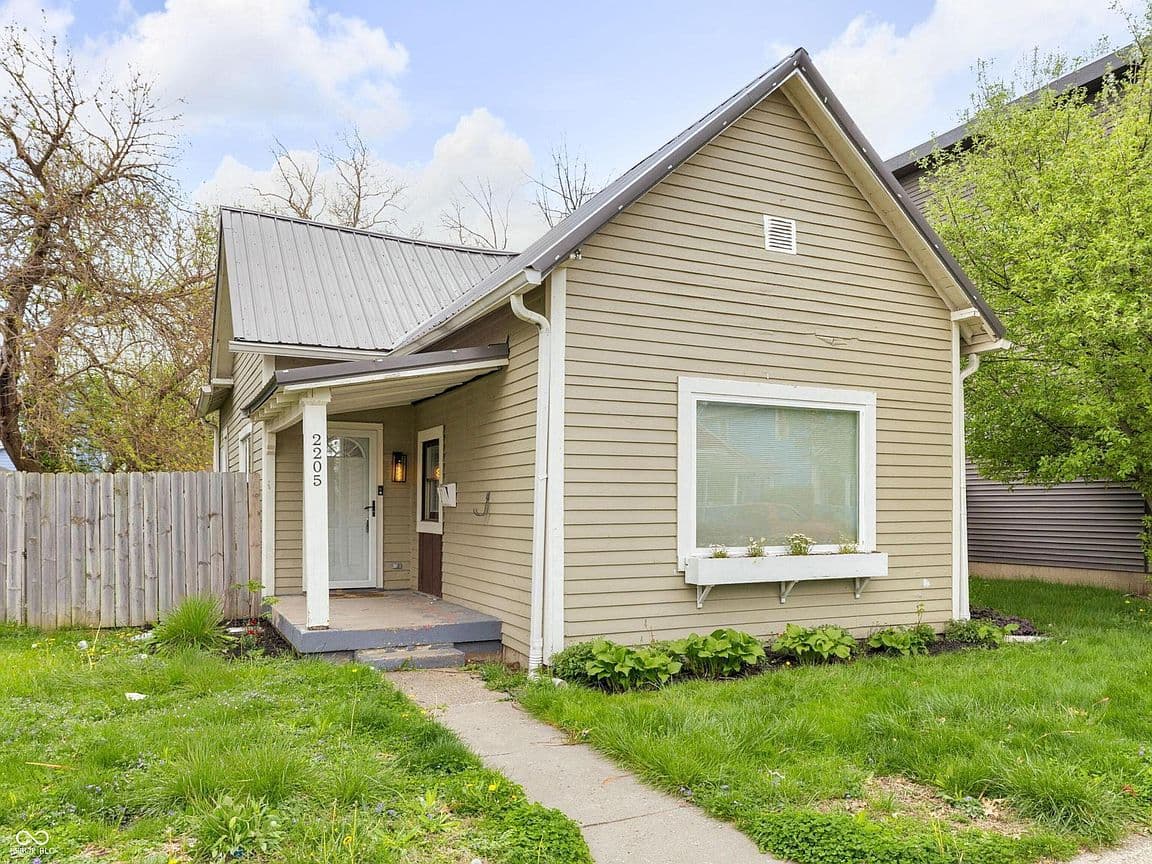 Primary listing photo