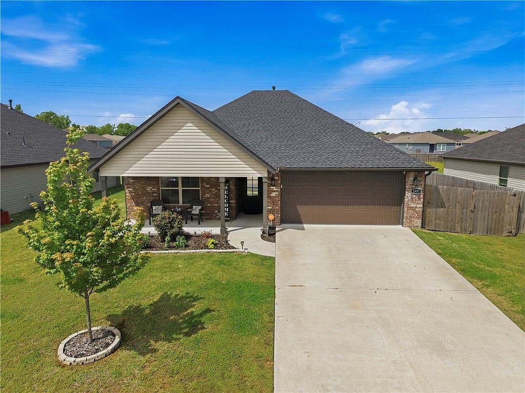Primary listing photo