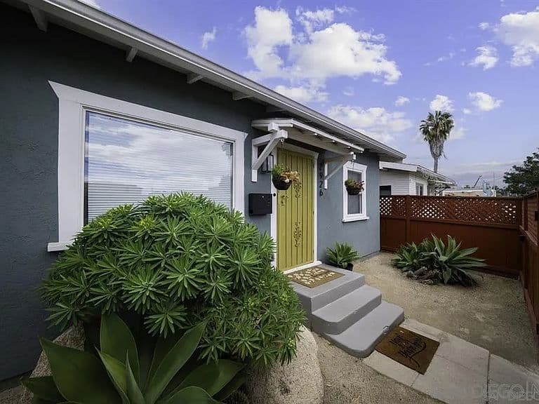 Listing photo 3