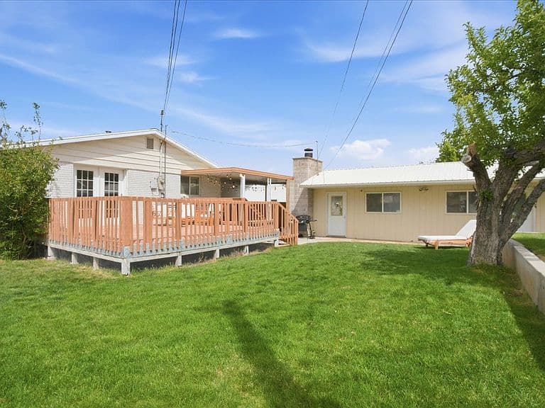 Listing photo 5