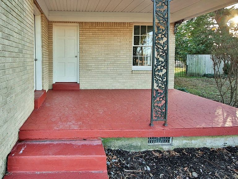 Listing photo 5