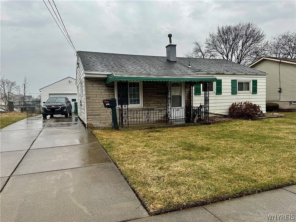 Primary listing photo