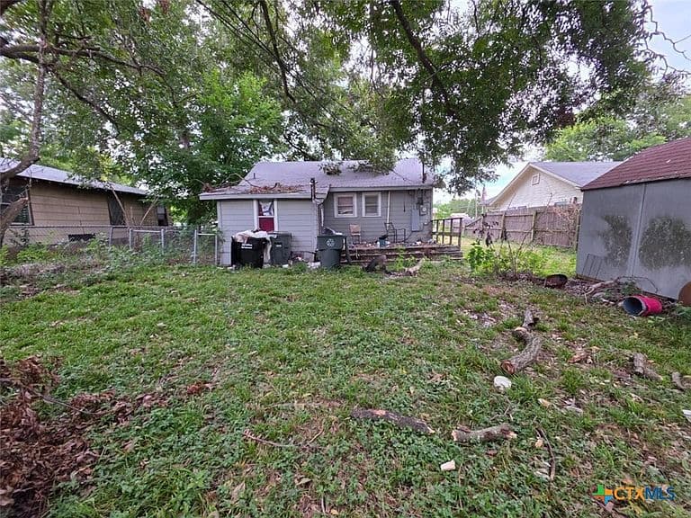 Listing photo 4