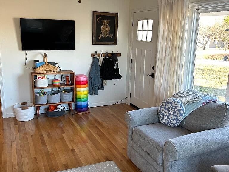 Listing photo 4