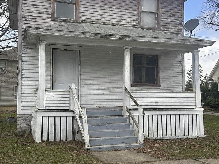 Listing photo