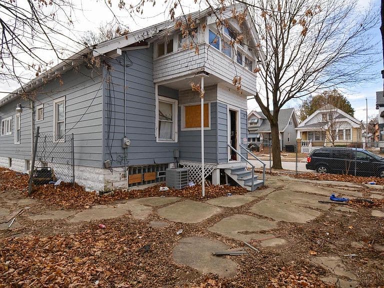 Listing photo 4