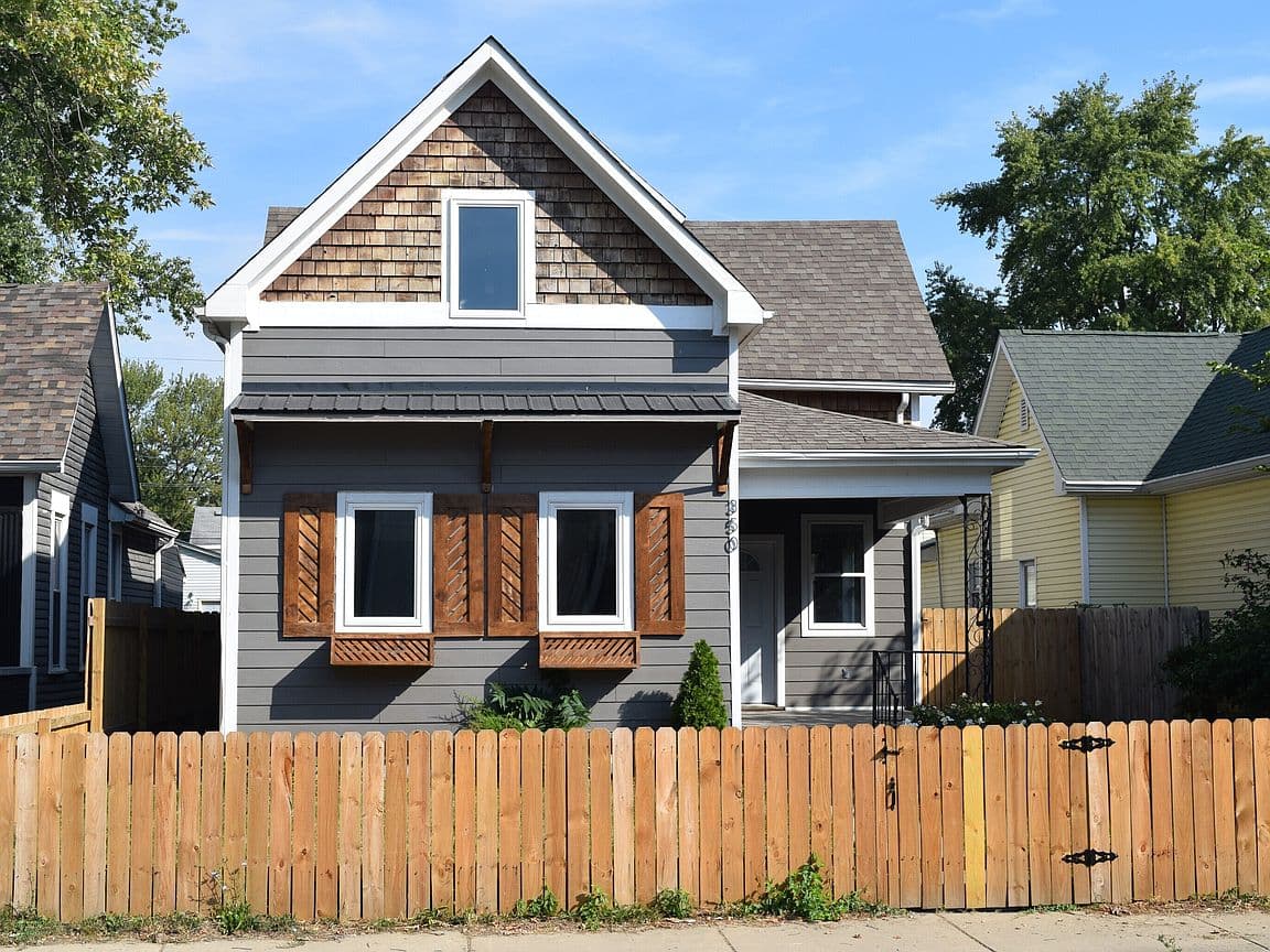 Primary listing photo