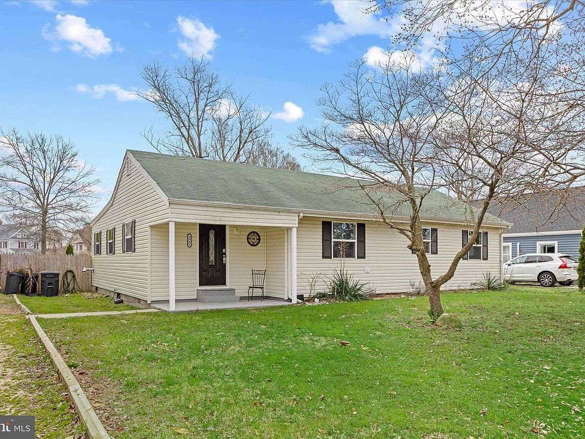Primary listing photo