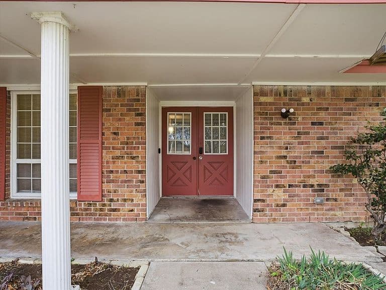Listing photo 4