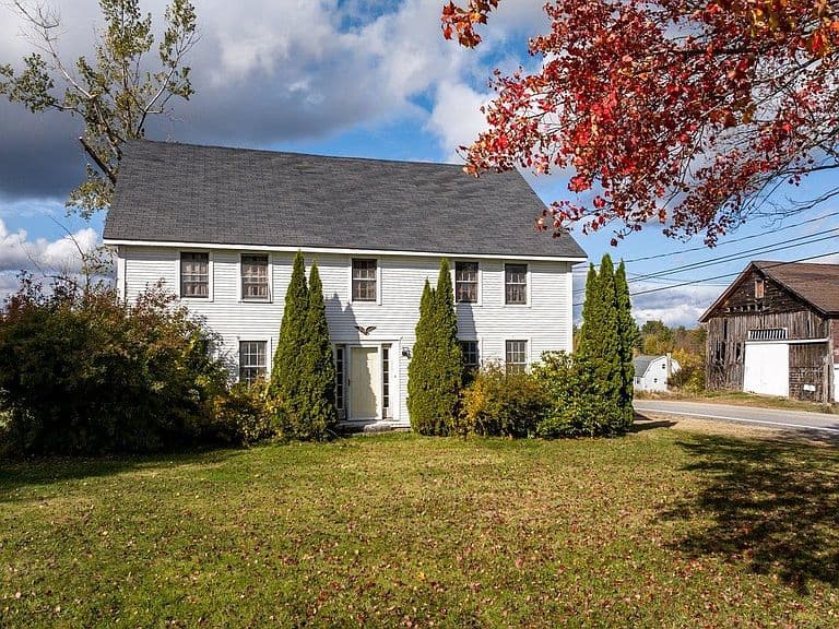 Listing photo 2