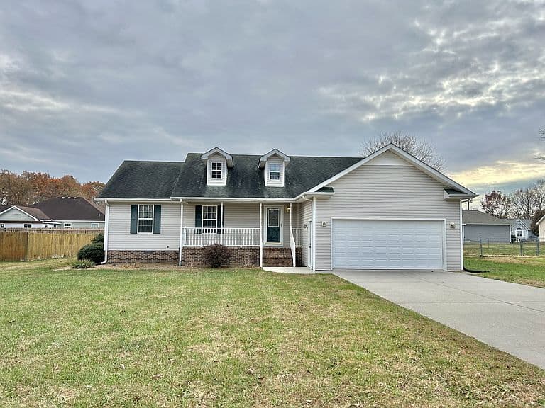 Listing photo 2