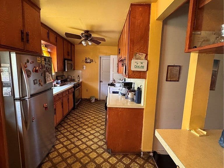 Listing photo 4