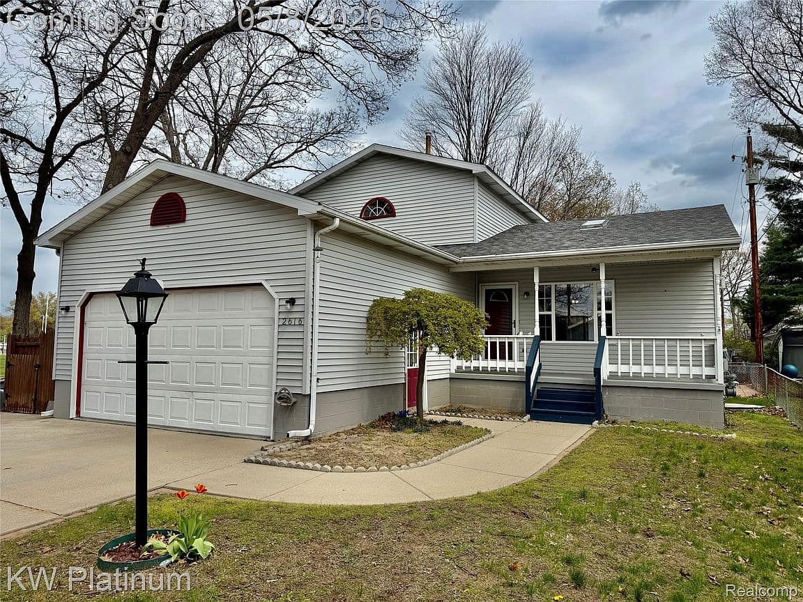 Primary listing photo