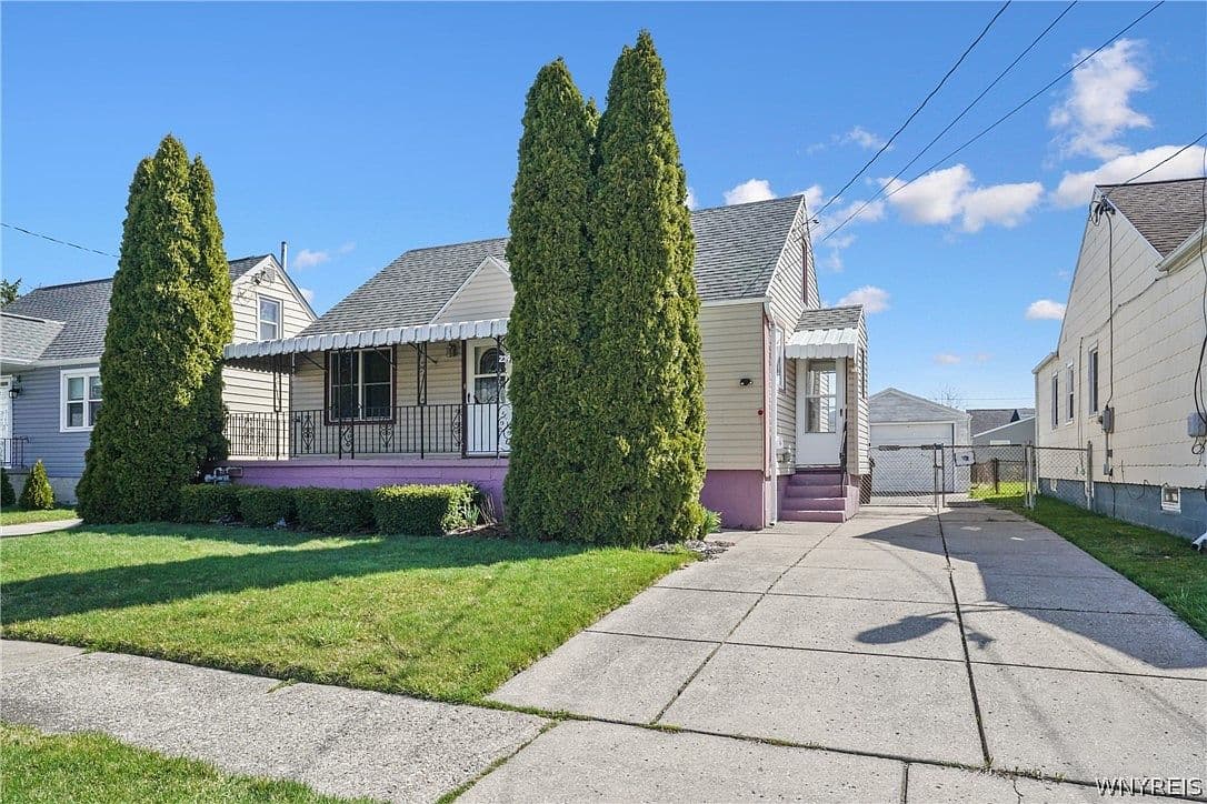 Primary listing photo