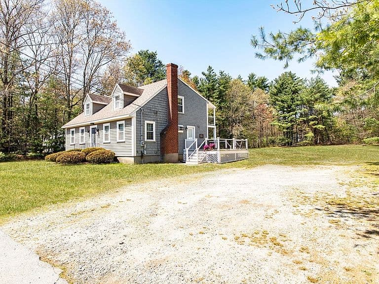 Listing photo 3