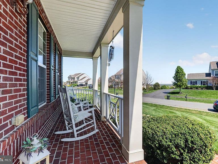 Listing photo 4