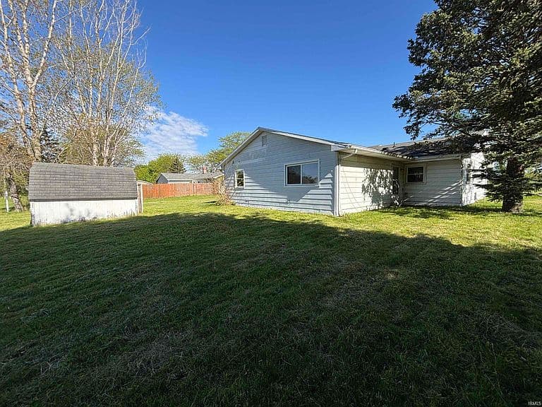 Listing photo 5