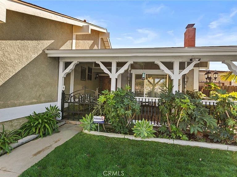 Listing photo 5