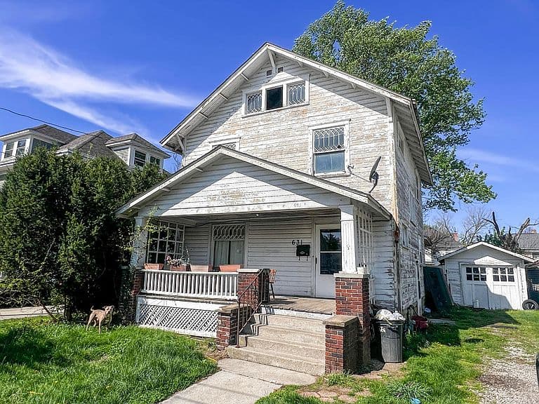 Listing photo 2