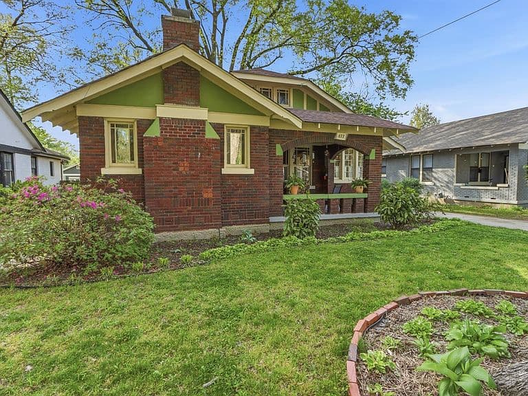 Listing photo 2