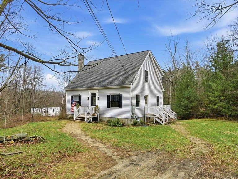 Listing photo 2