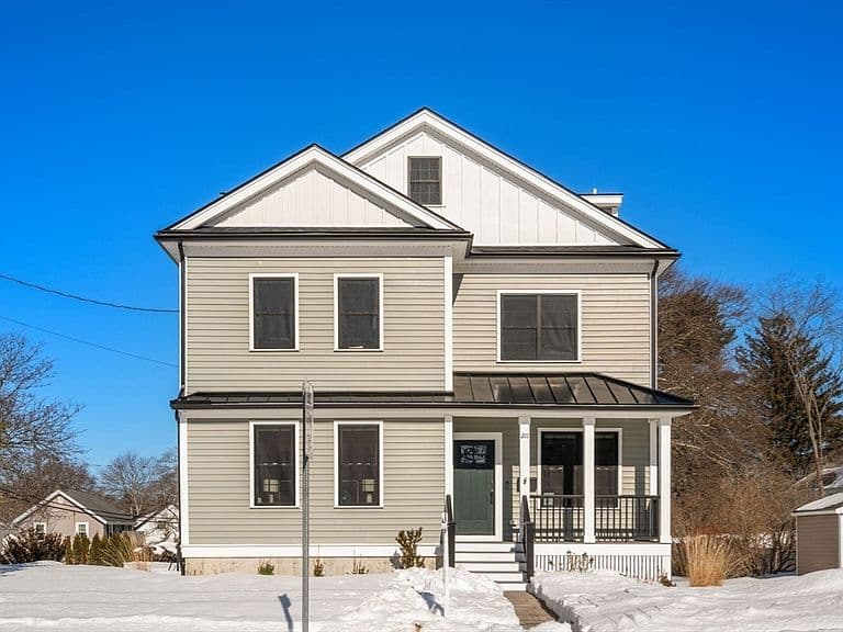 Listing photo 2