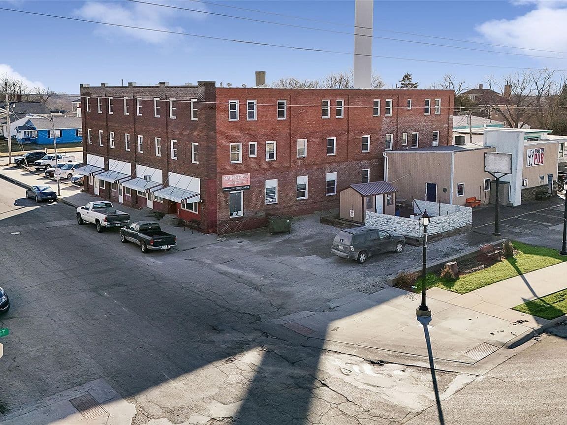 Primary listing photo