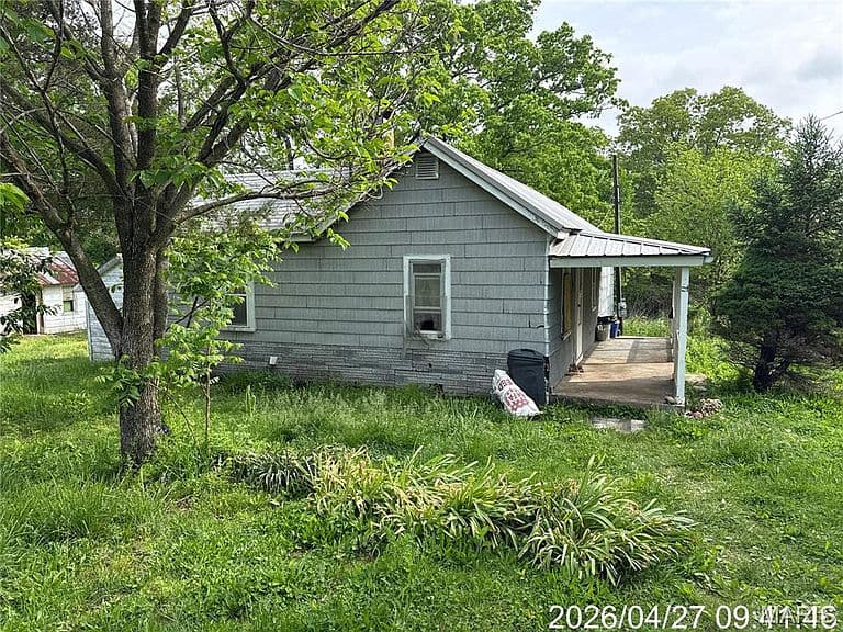 Listing photo 4