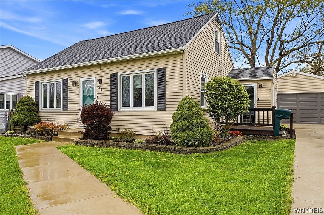 Primary listing photo