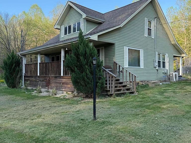 Listing photo 3