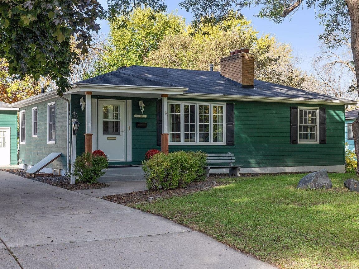 Primary listing photo