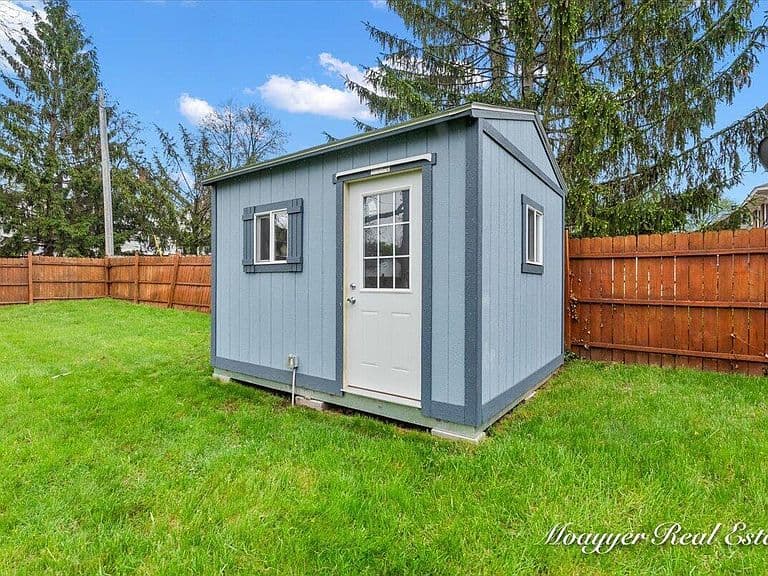 Listing photo 5